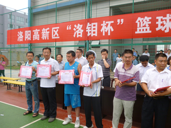 泰斯特籃球隊(duì)參加高新區(qū)籃球比賽，獲前八榮譽(yù)