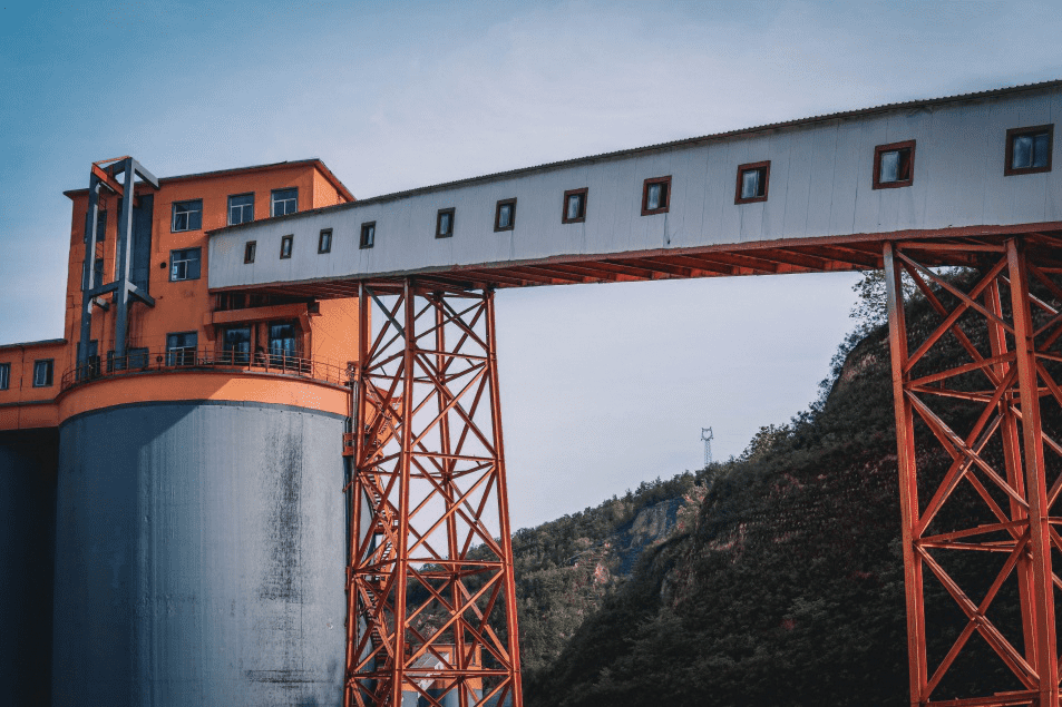 在不斷變革的時(shí)代里，做個(gè)洶涌的后浪