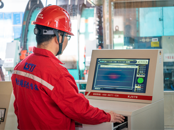 金秋十月收獲季｜堅守崗位安裝忙，守護安全“不打烊”